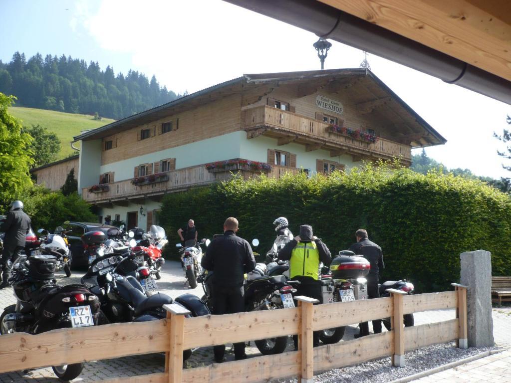 Hotel Garni Wieshof Kirchberg in Tirol Bagian luar foto